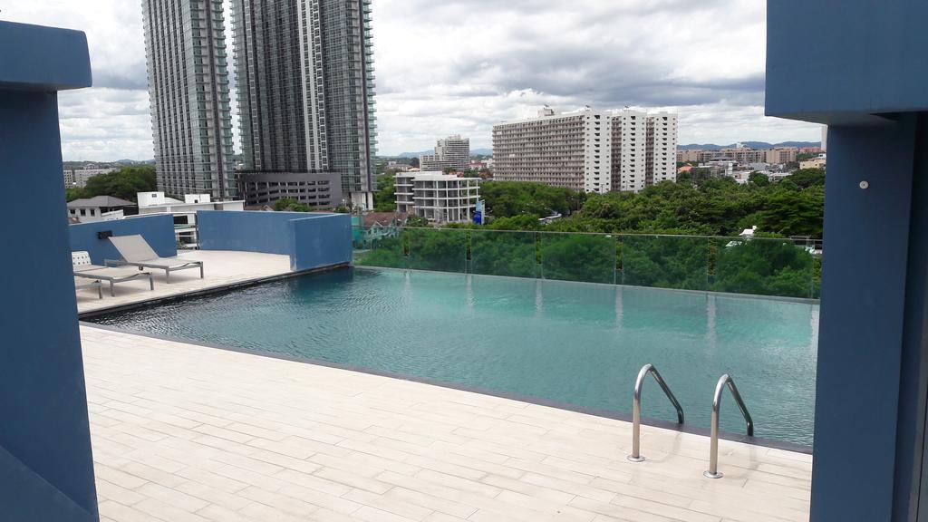 Acqua Condo Jomtien Esterno foto